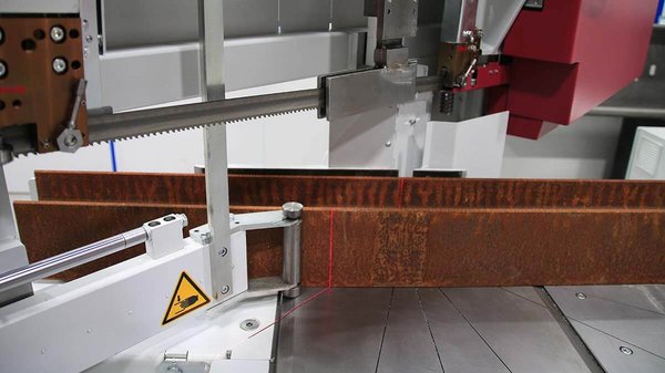 Miter bandsaw HBE320-523G line laser