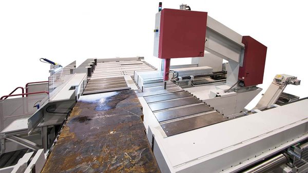 Behringer automatic plate saw VPS60-200A stable saw frame in C-construction