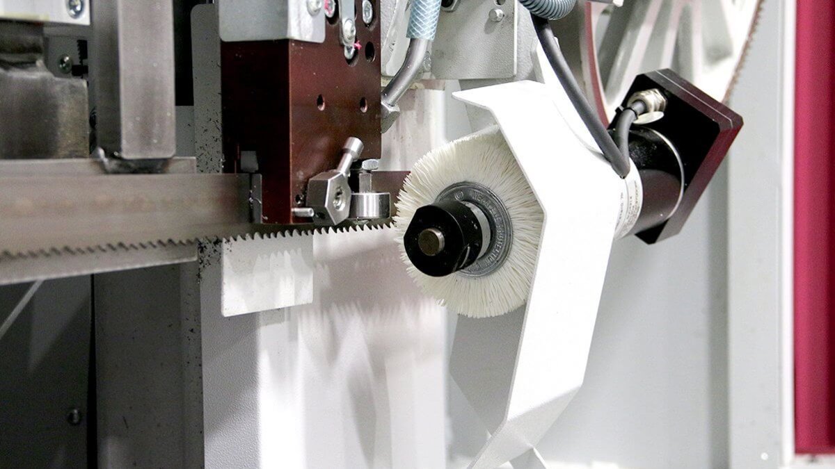 Horizontal bandsaw HBE511A Dynamic for metal cutting applications